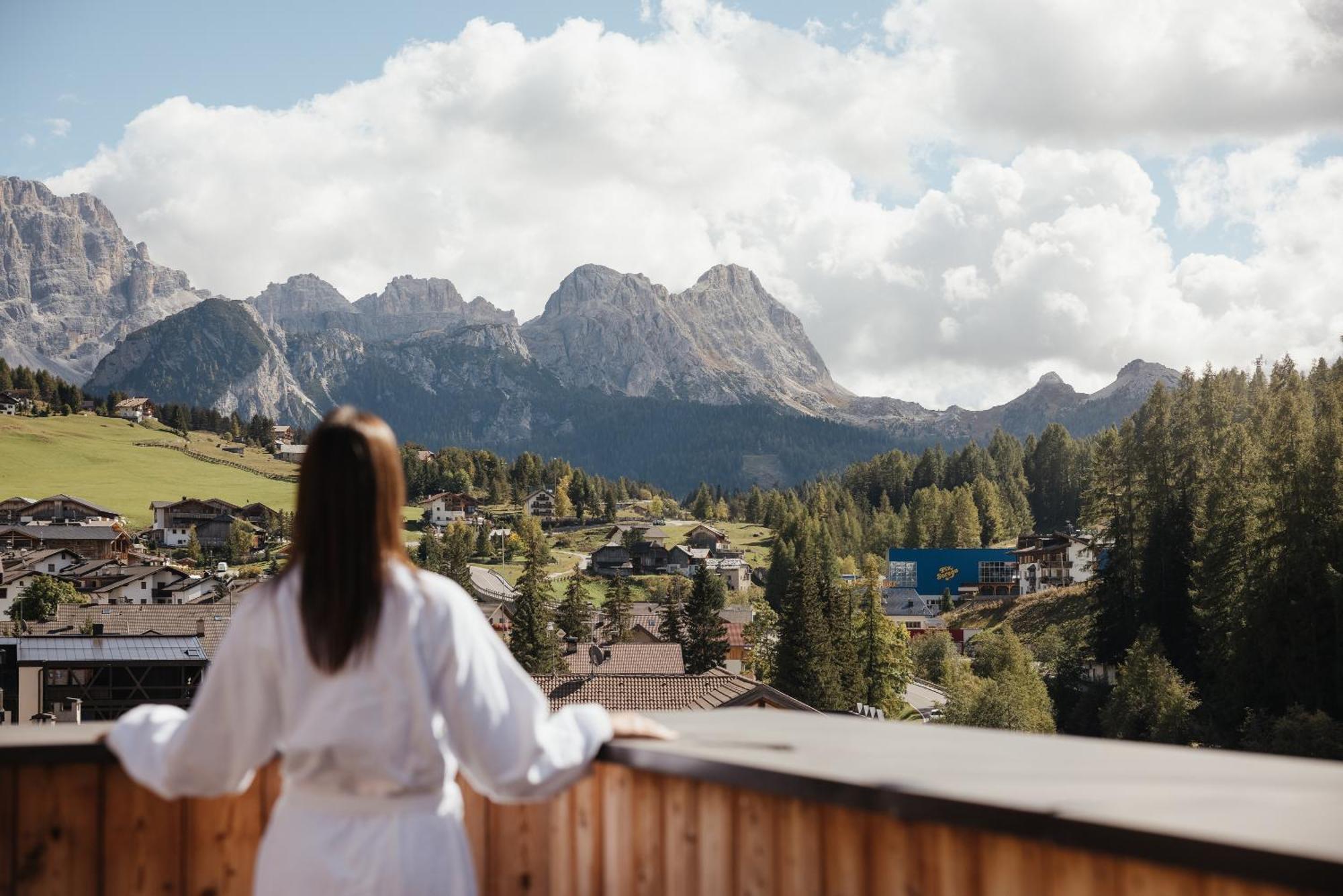 Lagació Hotel Mountain Residence San Cassiano  Exterior foto